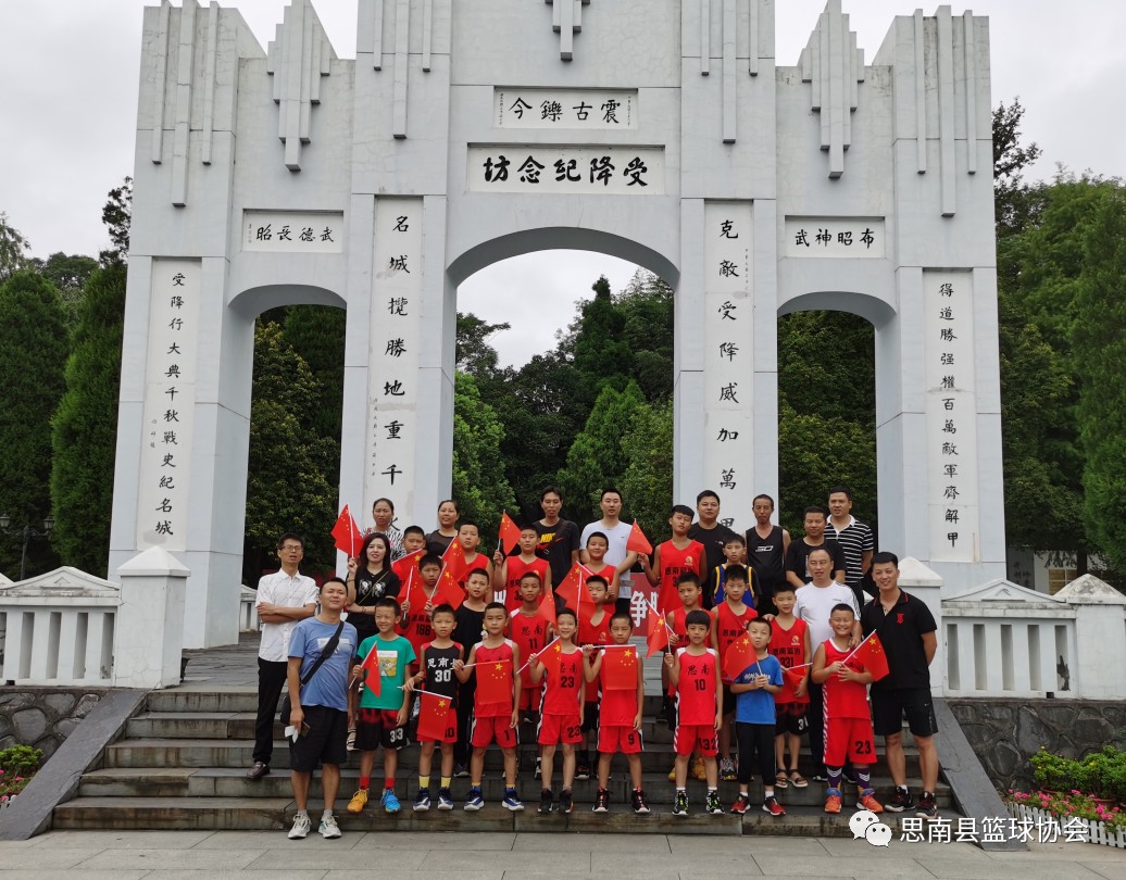 刻苦训练篮球时如何避免受伤的建议_0